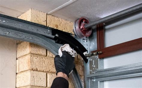 garage dior repair|avoid these mistakes when repairing your garage door.